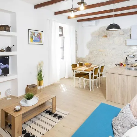 Appartement Mario 2 *