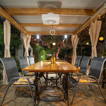 Mario 2 Lägenhet Pula